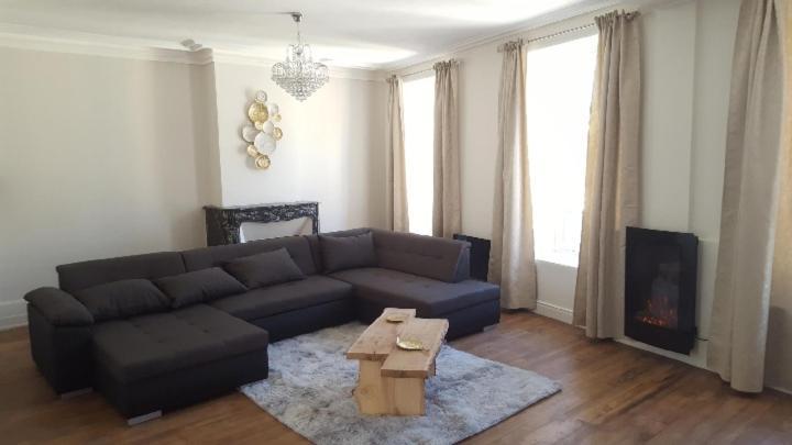 Appartement Spacieux Et Atypique Седан Екстериор снимка